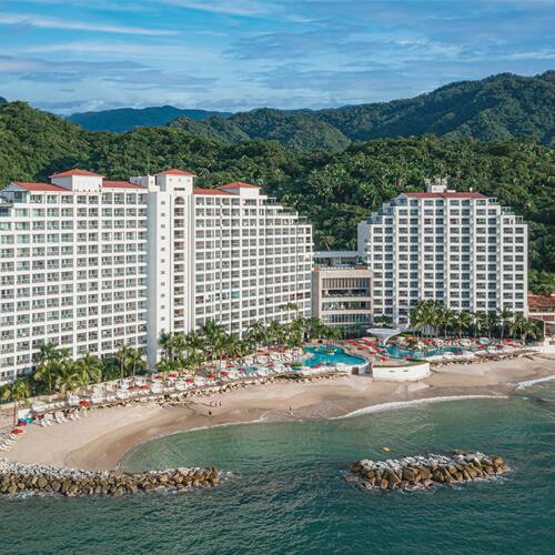 resort swimming pool