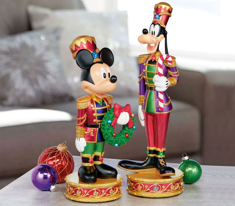 Mickey And Goofy nutcracker set